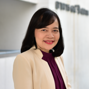 คุณจินดาพร หมวกหมื่นไวย