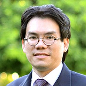 รศ.นพ.มนัท สูงประสิทธิ์